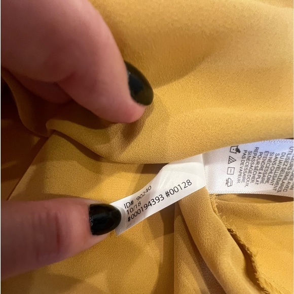 Mustard Lace Sleeve Open Back Top - Picture 2 of 14